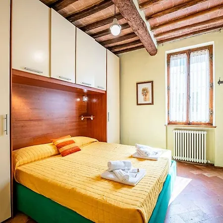The Sunflower Apartment *