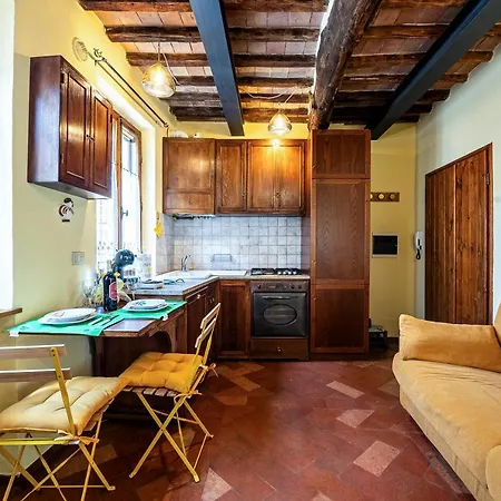 The Sunflower Apartment Siena