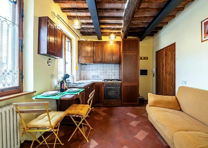 The Sunflower Apartment Siena